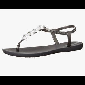 Ipanema T strap sandal